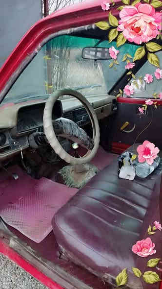 پيكاب موديل ١٩٨٢ سةنةوي كارتي زانياري لةگةلة گيروو مةكينةي بيعةيبة چةمچةي تازةي بؤبةستراوة تايةي باشة مالي كاسبية بؤياخى زور جوانة سعري ٢٣ معاملة  لةسليمانيم *********** السليمانية
