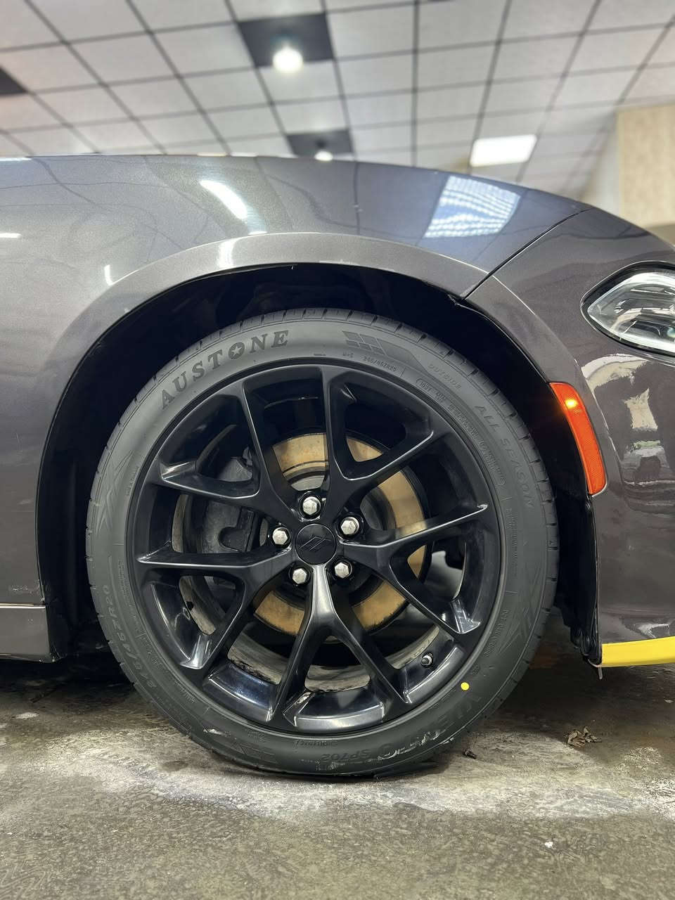 السلام عليكم
للبيع فقط فقط اقساط أقساط اقساط 
المقدمه ١٠٠ يعني دفتر 
وبل شهر ٤٠٠ دولار اقل من ٤ ماابيع 
جارجر جيتي اصل وفصل 
موديل 22
للبيع فقط بدون مراوس 
ماشي 23ميل 
ضرر جاملو امامي وشبر بل بوند 
وكلير أمريكي جاملو النفر
مواصفات الجيتي معروفه 
شفتات استيرن 
شاشه كبيره 
كار بلي
ويل اصلي ٢٠ 
السيار مكانها الموصل 
الشراي يتصل عل الأرقام 
***********
***********
