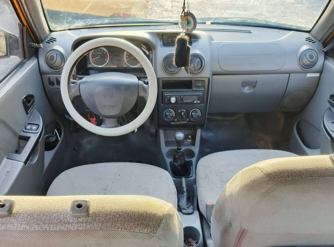 السلام عليكم
سايبا للبيع او المراوس :2018
ملاحضات الگشر داخل الصور 
السياره مكينه وگير خير من الله مكينه جديده وعينه وصينه قبل شهر بدلته مصفره هيئه السياره نقصه حداديه وبور ضعيف 
السعر 36وبيه مجال. العنوان بغداد الدوره
📳***********
