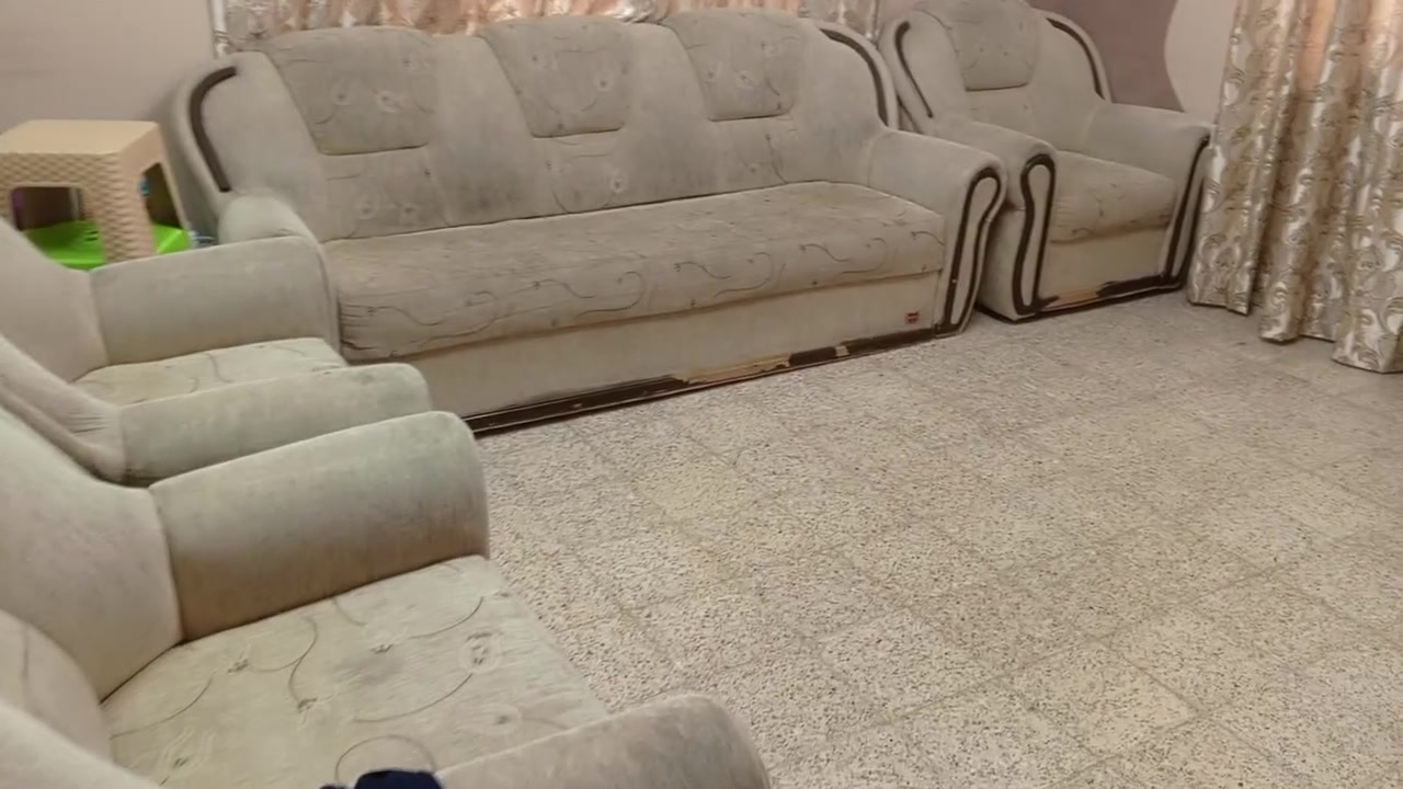 ديوان للبيع تركي وعراقي ‏‪***********‬‏ على رقم المكان حي السكر ‏‪***********‬‏
