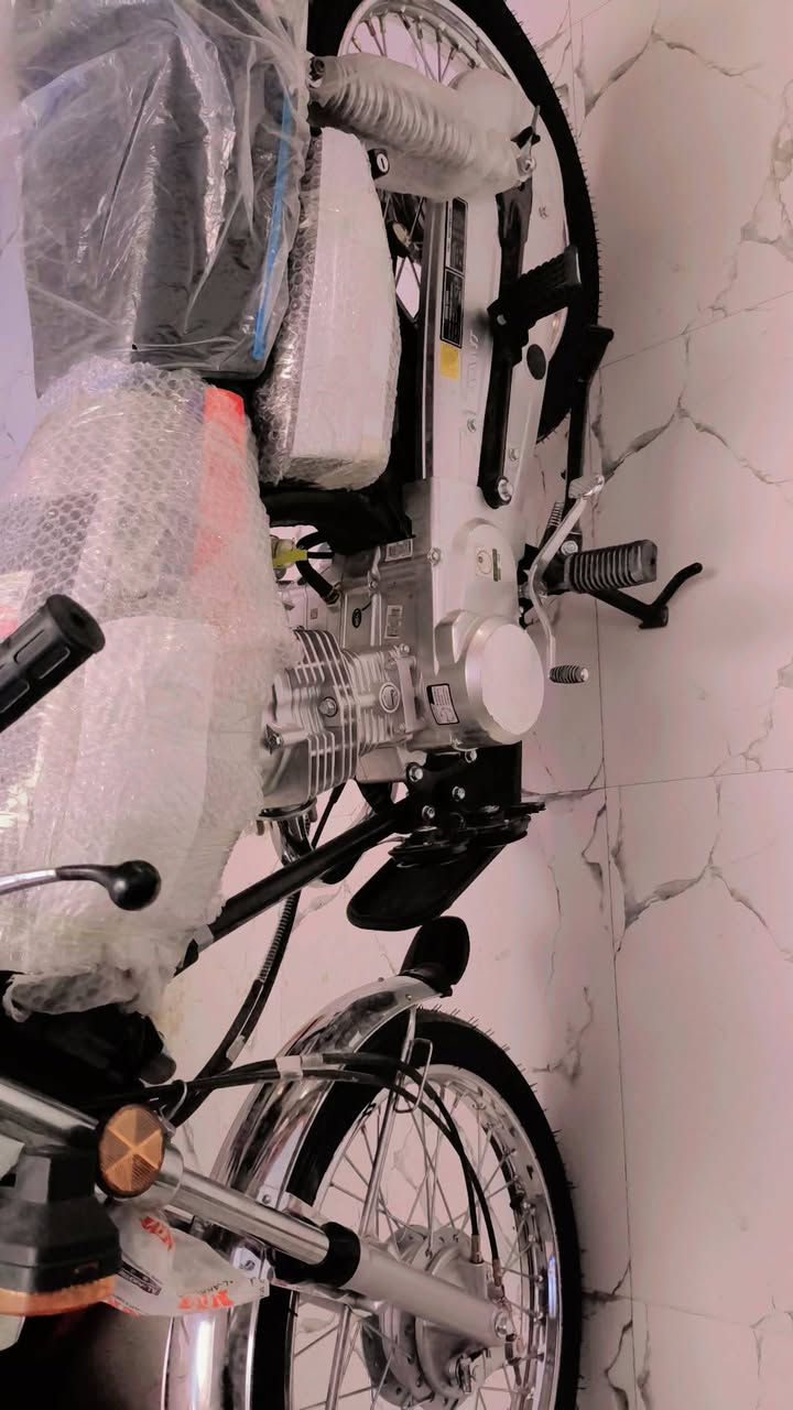 سلام عليكم دراجه 24 مكفوله كفاله عامه رقم وسنويه بسمي بصره رقم مميز 2002  دراجه سعرها مليون و250بيها مجال  محتاج ورايد ابيع مستعجل مكاني مركز الناصريه ***********تصل وبيك خير وتدلل
