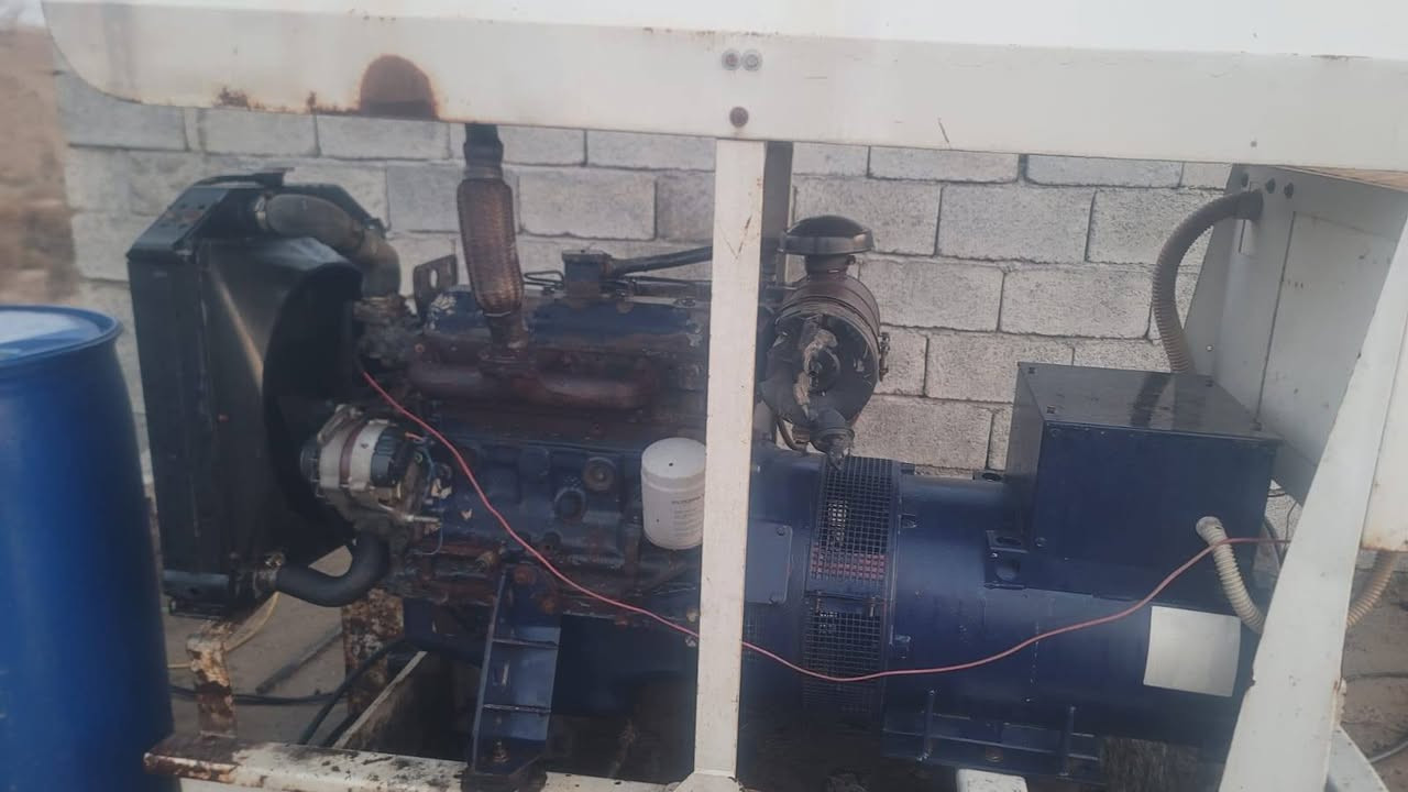 مولد افيكو المنشأ 40 كيفي بلادي
السعر 30 ورقه بي مجال قليل اتصال 0770 767 3913
