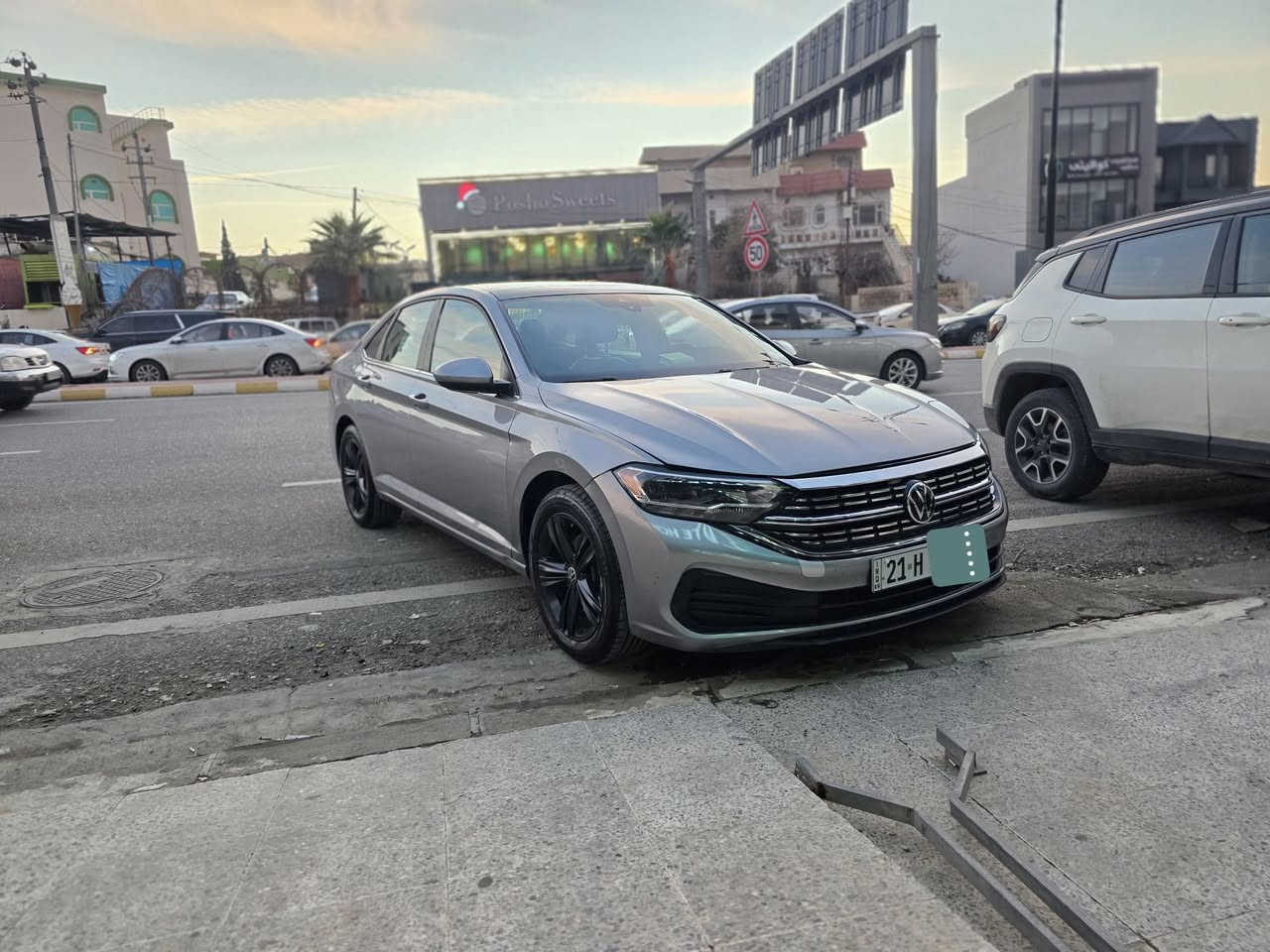 " کوردی / عربي "

جيتا ٢٠٢٢ se  بۆ فرۆشتن یان گۆڕینەوە بە تیگوان
پانوراما

بصمة(بصمة )
ئۆتۆ ستۆپ

ئۆتۆ ستارت 

ئاوێنە کارەبایی و هیتەر (مرايا كهربائیة وهیتر)
ئاوێنە فۆتۆ، شەوقی لایتی دواوە کزئەکات

کوشن جلد و هیتەر و کارەبایی (كشن جلد وهیتر وكهربائي)

ڕاداری 360 پلە ( رادار 360درجة)

تەحدید سورعە

شاشە و کار پلەی (apple car play،android auto)

گێچ ئەلیکترۆنی

مەکینە و گێڕ نەکراوەتەوە و مەکینەی 15 ی تۆربۆیە
(مكینة وكیر ما مفتوحة بشرط ماشي 33 الف میل)

سەنەوی تازەیە تا 2029 (سنویة جدیدة لحد 2029)

ڕۆن و هایدرۆلیکی تازە گۆڕاوە
تایەی تازەیە، کامل سێرڤس کراوە
(دهن المكینة ودهن الكیر واطارات جدیدة، سرفس كامل)
چوار تایەی تازە بۆبەستراوە(تخم اطارات جدیدة)
لایت زینۆن و لید
گێڕعادی و ئۆتۆماتیک و سپۆرت
تەبرید دوو بەش (تبرید قسمین)
33 هەزار مایل ڕۆشتووە

بۆیاخ چەمەلەغی سەکن و چارەکێک بۆنیتەکەی
)الصبغ ربع البونیت وجاملغ)
ئێرباگی بەس سوکان تەقیوە دانراوەتەوە(ارباك بس ستیرن ومرجعیه سستم)
شوێن سلێمانی (مكاني سلیمانیة)
*********** واتسەپ و ڤایبەری لەسەرە السليمانية, العراق
