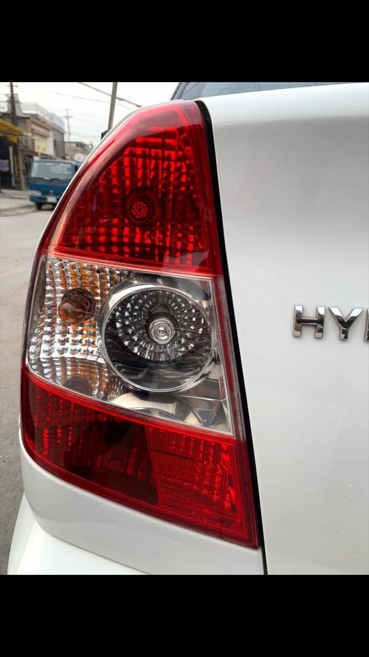 السلام عليكم  فيرنا 2015 كفاله
السعر 90 
للبيع السياره على وضع الشركه جديده بمعنى الكلمه 
ماشيه 100حقيقي مكان السياره 
بغداد جسر ديالى سونارها موجود(***********)
