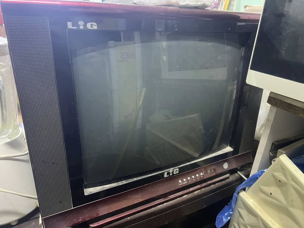 غراض للبيع نظيفات كلمن وسعره ***********
