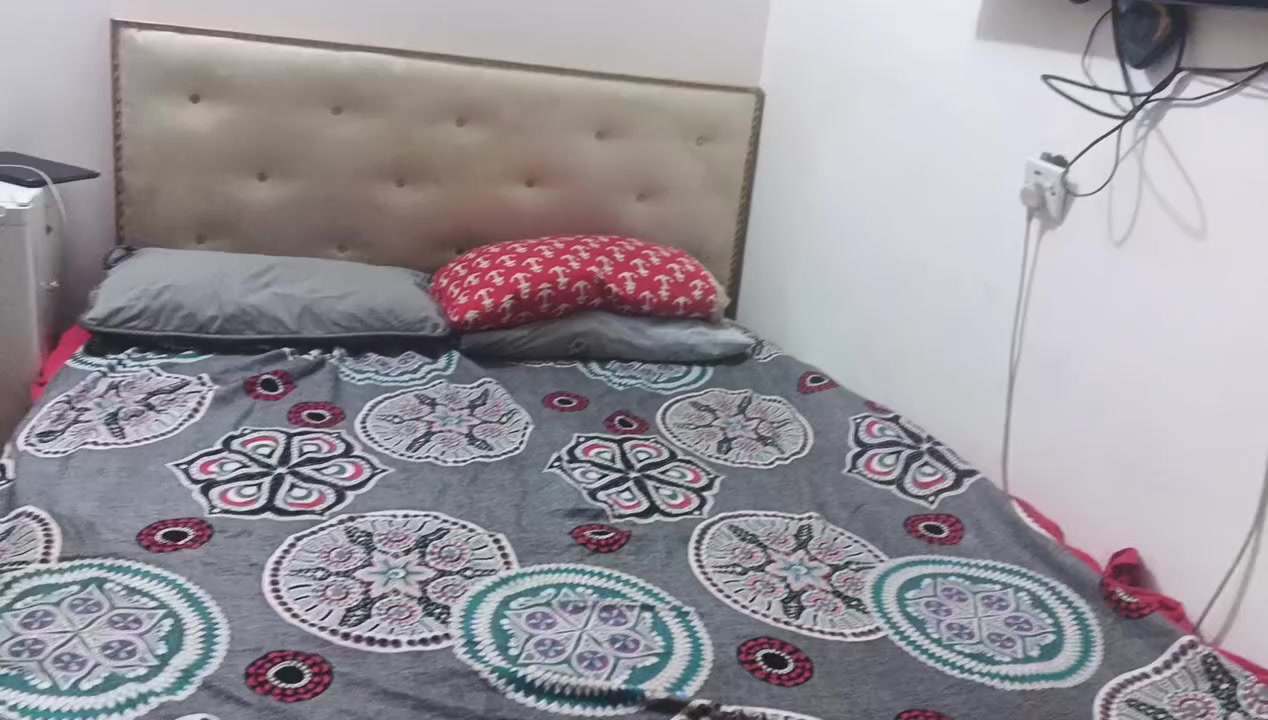 إسلام عليكم كنتور وجربايه ويهن دوشك جربايه سعره 300بيهن ماجل رقم الهاتف ***********
