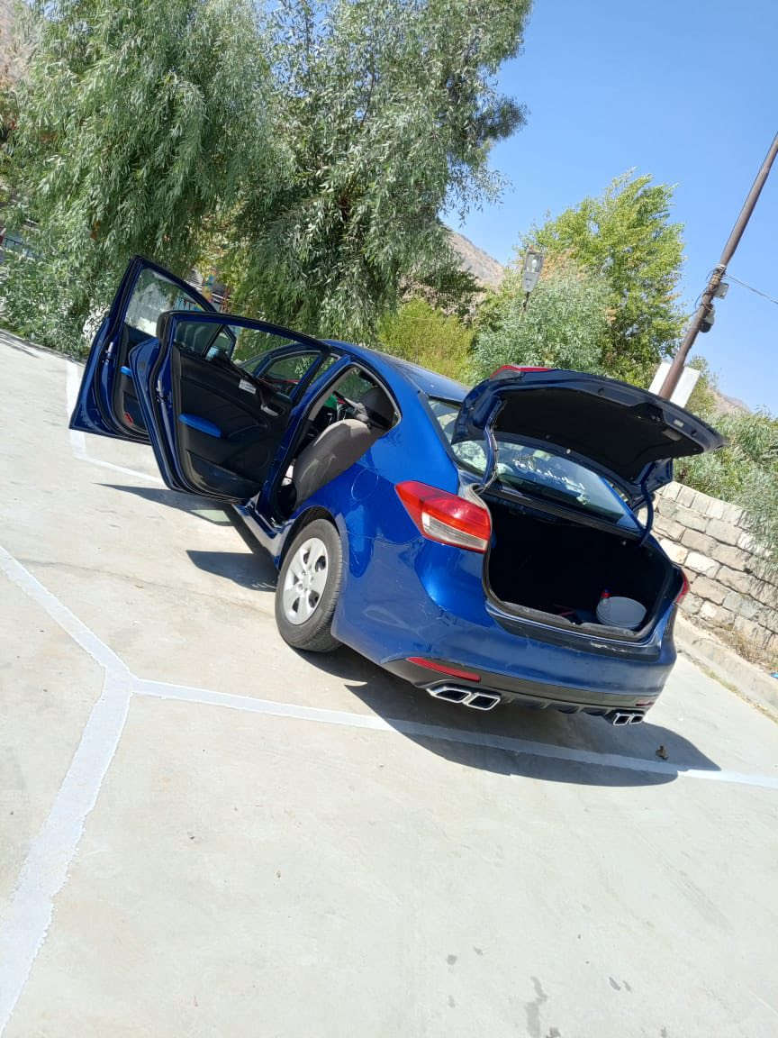 فورتي للبيع 2017 
ماشيه 119
محرك 2000 دوش
كير مكينه خير من الله 
تخم تاير جديد 
السعر 120 بيه مجال شي قليل
الكاظمية ***********
