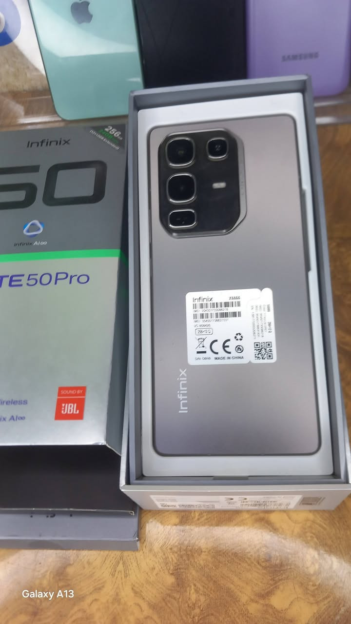 انفنكس نوت ٥٠ برو ذاكرة ٢٥٦ 
عشوائيه ٢٤ جهاز ممستخدم 
سعر ٣٠٠ ابو ٢٧٥ لطب ما ابيع 
مكان بغداد الامين الثانيه 
***********
