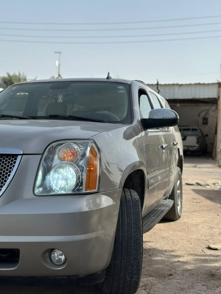 يوكن 2007 SLT وارد كندي ملكي كشنات منفصلة مكينه 5300 فول مواصفات وارد كندي السياره كفاله ظربه ومعجون ماعده رشات بسيطه رقم اربيل بسمي شرط التحويل مكان البصره السعر 175 وبيه مجال اتصال *********** 
‭***********
