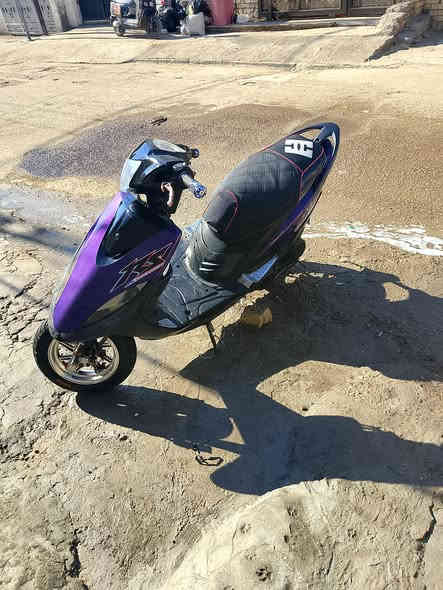 سلام عليكم شلونكم 
دراجه ماكس عدله البيع 
مكينه 55 دراجه خرسه و اواحله من صوره 
شغله سلف هندر. كهربائيات من طول الطول شغله 
ويله مشيفه + صالنصه FM 
دراجه منقصه شي شغل و اطلع الشارع شلعه و معدل تشك كاع 
مكان بغداد 
رقم *********** وتساب و اتصال 
سعر 650
