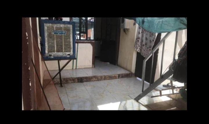 🏡 مشتمل طابق واحد للبيع في خانقين – ملك شاه ✨
📄 جنس العقار: زراعي
🏗️ البناء: أرضية سراميك + سقف ثانوي
📍 الموقع: نقطة دالة، بالقرب من حسينية الإمام الرضا
⭐ موقع مناسب وهادئ قريب من الخدمات
💰 السعر: 10 مليون 
🔄 متوفر للبيع أو مراوسة (حسب القناعة)
🏠 تفاصيل الدار:
🔹 المساحه (م80)
🛏️ غرفة نوم
🛋️ استقبال
🍳 مطبخ
🚿 صحيات
📞 للتواصل: (***********) وتــساب
