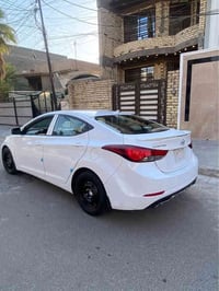 النترا 2015  محرك 2000 كير ومكينه مكفولات  سياره جاهزه بدون نقص من تبر...