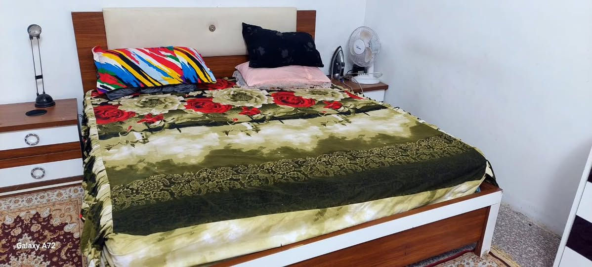 غرفه نوم تركي تجي مابيها ضرر وياهه هديه ميز تواليت وكوميدي سعر 300 عنوان بغداد حي الاعلام


**إذا كنت صاحب هذا الإعلان وتريد حذفه لأي سبب، رجاءا أرسل رسالة إلى الدعم الفني**
