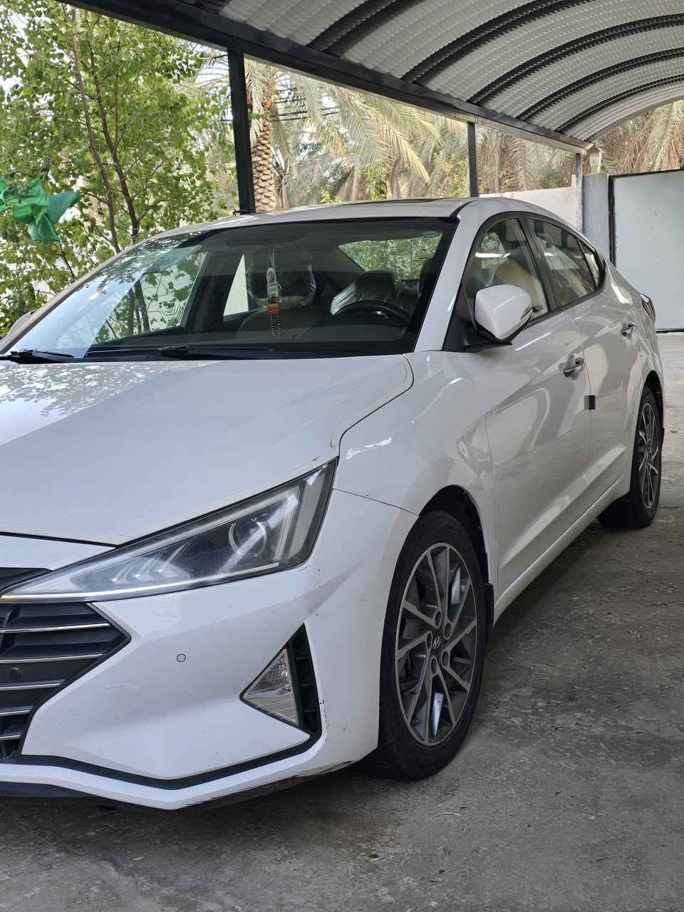 من رخصه مدير الكروب
 النترا للبيع20فول مواصفات عده البصمه بس 3مكانات بارد بيهه ماشيه 116المكان كربلاء وتريد تحويل او وكاله السعر 155بيها مجال بسيط  رقم الجهاز ***********
