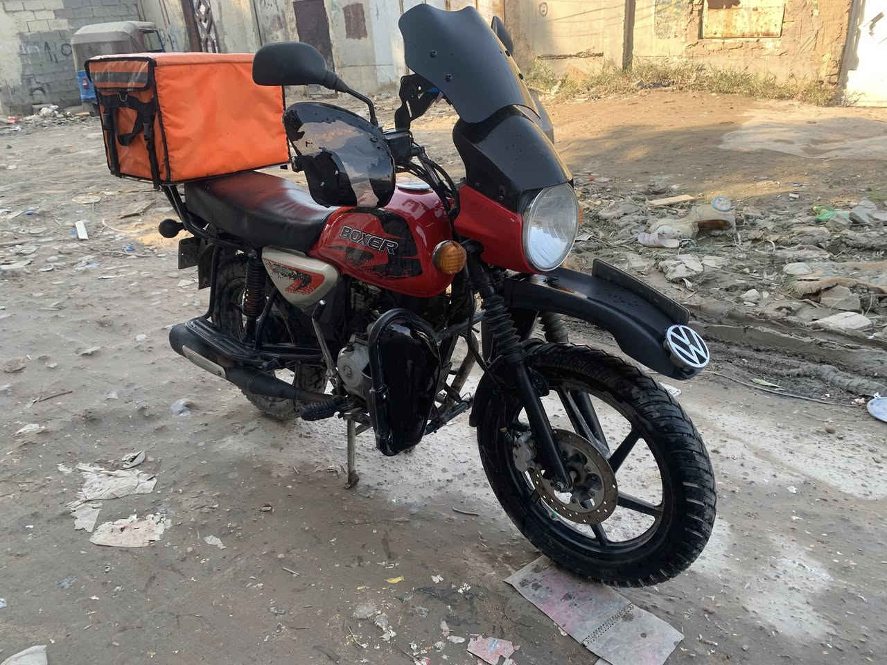 السلام عليكم بوكسر موديل2020 رقم انكليزي داخله هزه وكامل دراجه كامله مكمله بس مكينه بيها تبخير شويه ويكطع بدون تنقيص دراجه وين متريد روح بيها ترايك لسليمانيه مابيها اي نقص السعر 1500 مكاني الدولعي ***********
