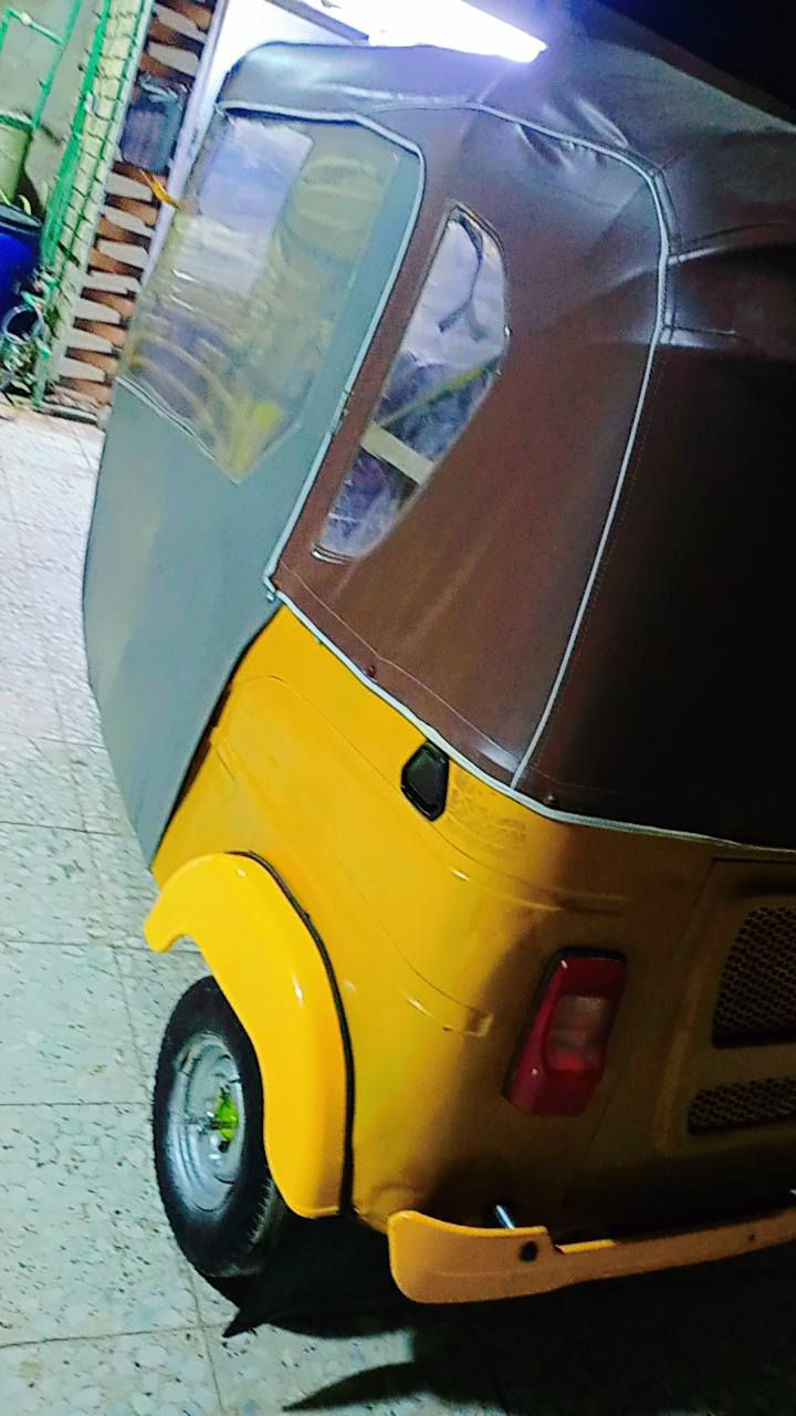 سلام عليكم تكتك للبيع موديل ٢١رقم وسنويه تكتك حلو صبغ عام معمره تكتك بيها ضربه بل صفحه باب ومعمره تجي وتشوف مكينه خير من الله سعر ٦٦٠٠وبيها مجال  بغداد النهروان شراي هاذ رقم ‏‪***********‬‏
