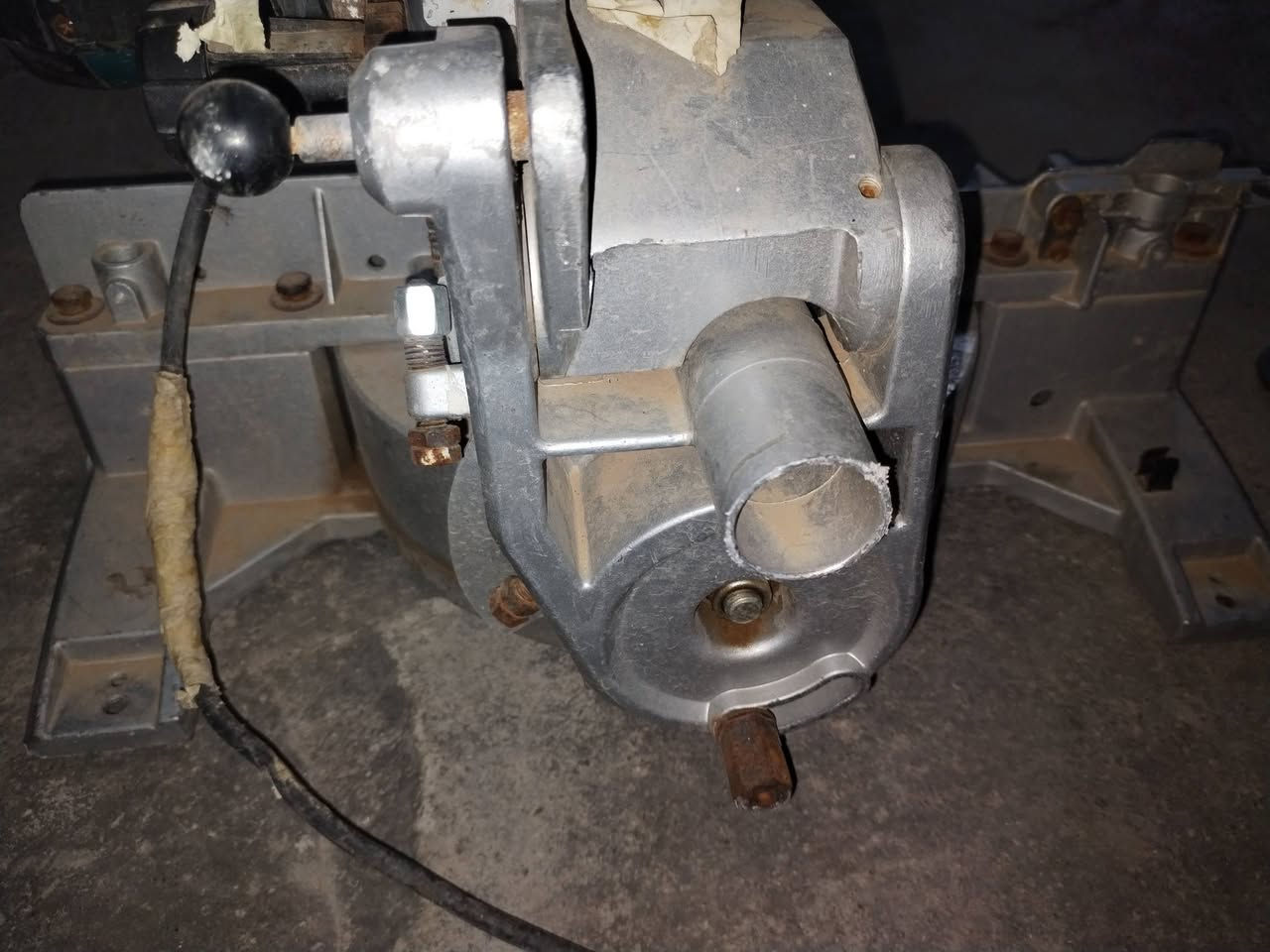 للبيع منشار مجمع (ديسك وطاولة في نفس الوقت) من البراند العالمي الغني عن التعريف Makita، موديل LH1201FL. الجهاز ياباني أصلي ومخصص للأعمال الشاقة ودقة القطع العالية.


**إذا كنت صاحب هذا الإعلان وتريد حذفه لأي سبب، رجاءا أرسل رسالة إلى الدعم الفني**