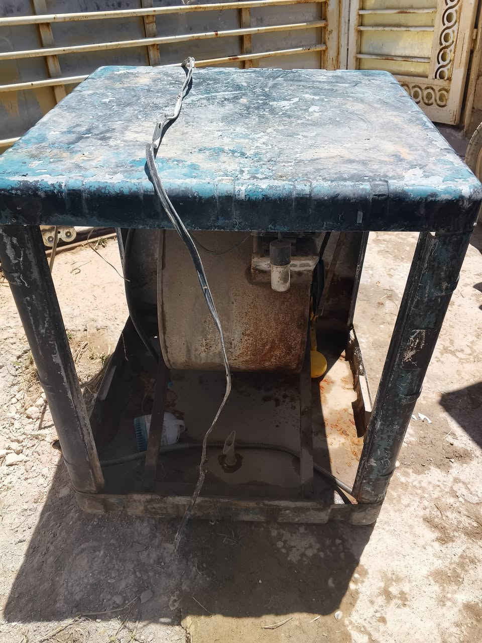 مبرده شغاله واتر بم شغلال السعر، 80 او بيهه مجال، قليل التواصل خاص العنوان الكاطون قرب مكتب بيروت


**إذا كنت صاحب هذا الإعلان وتريد حذفه لأي سبب، رجاءا أرسل رسالة إلى الدعم الفني**