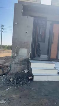 باب بغداد • ١٣٠م • عمود ٧٧