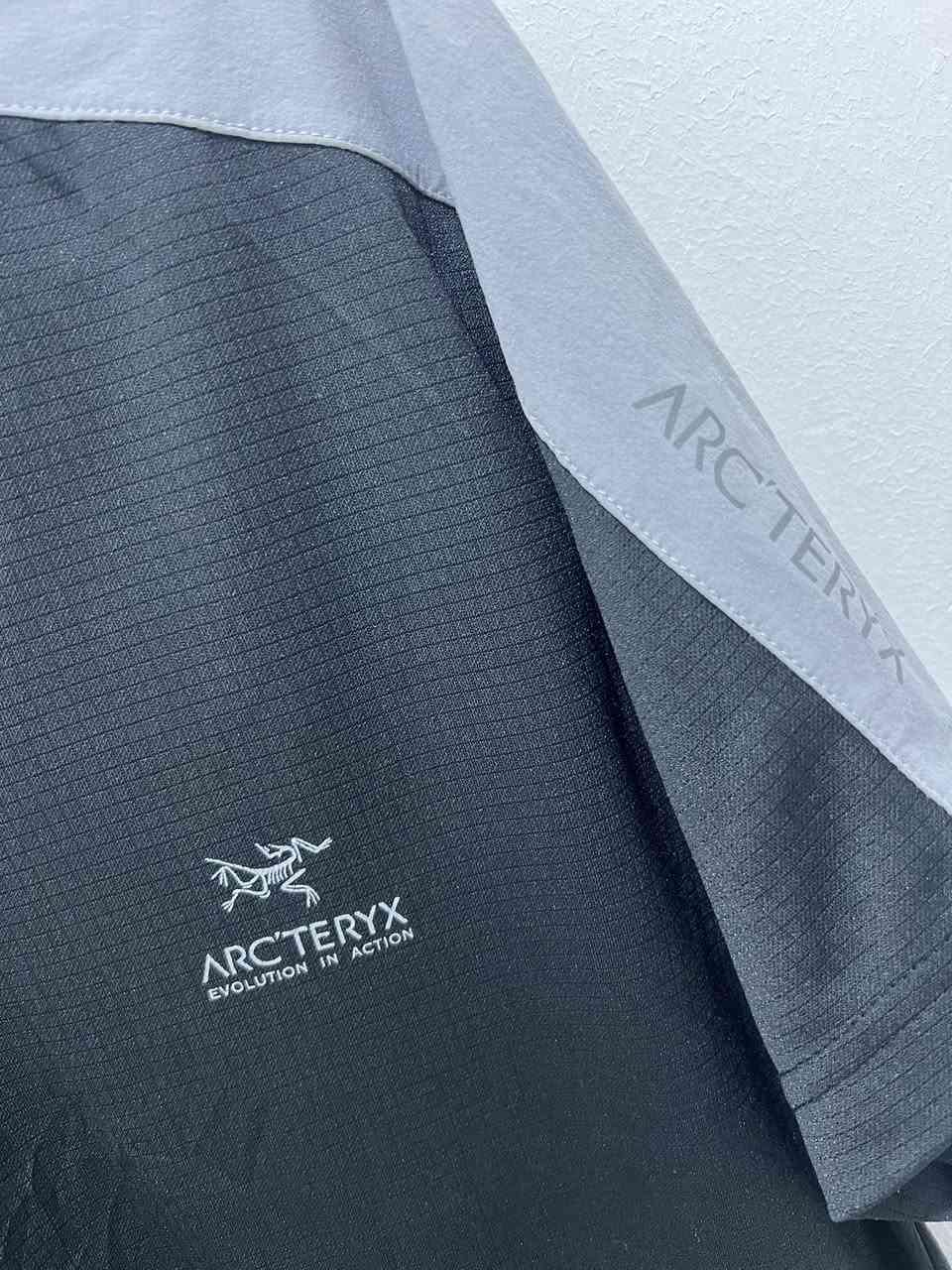 arcteryx
size _M_L
قطعە نظافە %99
توصیل جمع
بالە مستخدم
***********
