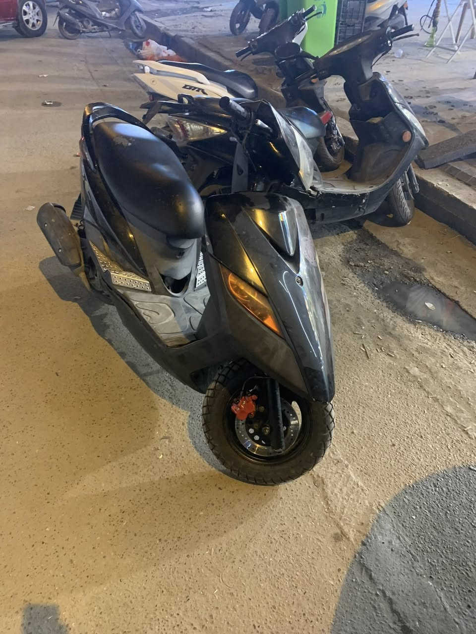 سلام عليكم
ثعلب بيع او مراوس
صاله ايام نازه من رمبه 
دراجه مكينه شاصي مكفول 
بوشه 58 دبلات رياضي كلج رياضي تزويداته من الرمبه 
عله حاله شركه 
دراجه بسمي 
تاخذ عل فحص 
مكفوله كفاله عامه 
عنوان بغداد الحريه 
سعر 750 بي مجال 
للستفسار *********** بي واتساب
