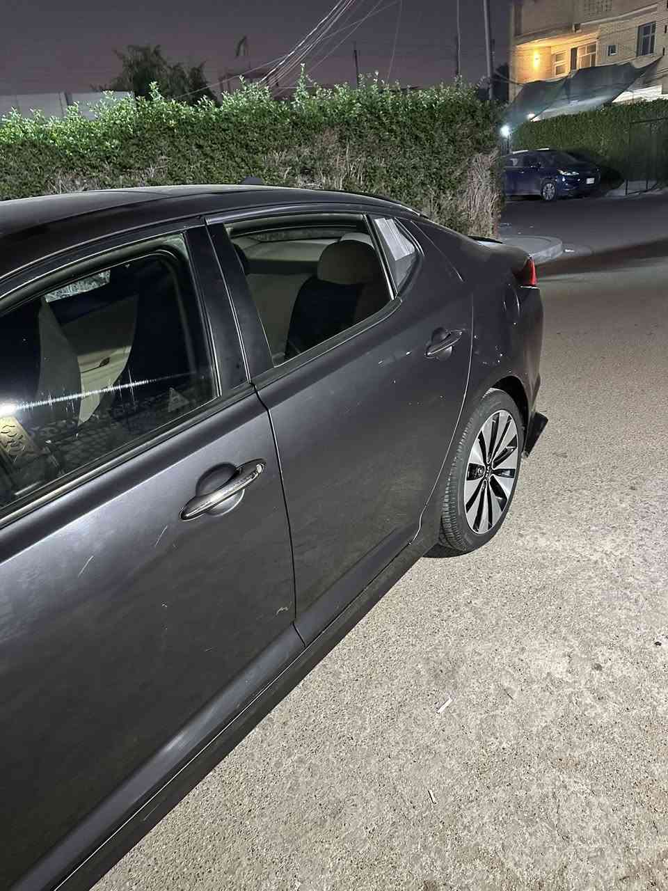 السلام عليكم 
كيا اوبتما خليجي 2014 للبيع ماشيه 155 قابل للزيادة صور السونار مرفوقه بالمنشور السياره بدون صبغ اخوان فقط بارد 

السعر 130 ورقه وبيهه مجال 

محرك مفتوح اخوان ……. 
محرك 2400 دوش 
السياره خير من الله برغي مناقصه سياره مال جناي 

بصمه 
بانوراما طكتين 
تدفئه تبريد كشنات سايق والبصفه 
كشنات كهرباء 
ترحيب داخلي 
كشن السائق كهربائي مع البصمه 
تبريد قطعتين مناخين منفصل
بك لايت لد 
منظومه زنون كامله على السياره 
شفتات سترين 
تحكم ستيرن 
مري شفط 
ابواب مطعم صاج 
السياره كامله خير من الله مابيها نقص 
تايرات جدد 
و دسكات بالضمان 
زنون بالضمان 
سماعات عدد 6
خزن ميموري وضعيتين

للاستفسار خاص او الاتصال على الرقم *********** 
مكاني حي العامل
