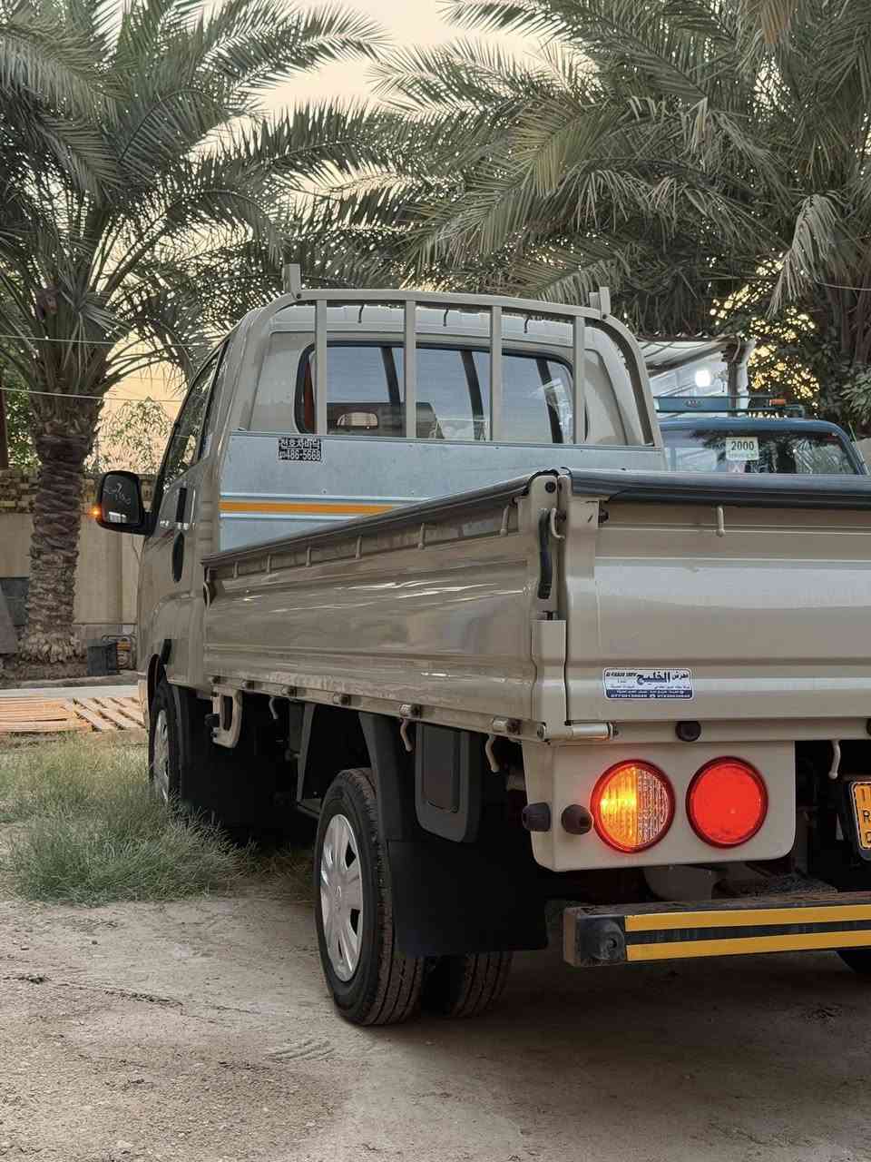 السلام عليكم 
النوع والموديل : كيا بنكو 2024 وارد كوري 

اللون: ذهبي

الممشى: 2760KM في كوريا فقط

حالة السيارة : زيرو 

المحرك: 2500 تيربو غاز LPG 

ناقل الحركة: أوتوماتيك 

المواصفات :
1- بصمة 
2- شاشة كبيرة لمس تدعم ابل كار بلي واندرويد اوتو
3- بريك ABS
4- تراكشن كونترول 
5- تبريد شاشة
6- تحديد مسار وتحذير الخروج من المسار 
7- رادار وتوقف ذاتي وتحذير من التصادم
8- مثبت سرعة وفول تحكمات ستيرن
9- كشن تدفئة تبريد مع تدفئة بالمقود
10- لايت اوتو
11- مري شفط
12- انارة ترحيبيه
13- كامرات عدد ثنين خلفية 

مكان السيارة: بابل حله
السعر : 230 وبي مجال بسيط 
للاستفسار اكثر: ***********
