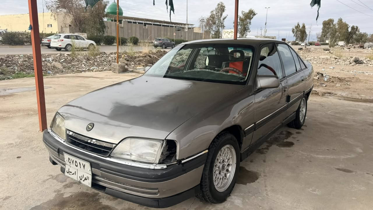 من رخصة ادمن 
للبيع سيارة اوميكا اوبل 1991
رقم اربيل سنوية ساقطه جديد 
مصبوغة عام 
كير محرك بشرط كير اتوماتيك
تغليف كشنات وكاعية كاملة
اربع تواير جديد بيه 
شرط كهربائيات
سعر 35 وبيه مجال 
للاستفسار :***********
مكان كركوك داقوق
