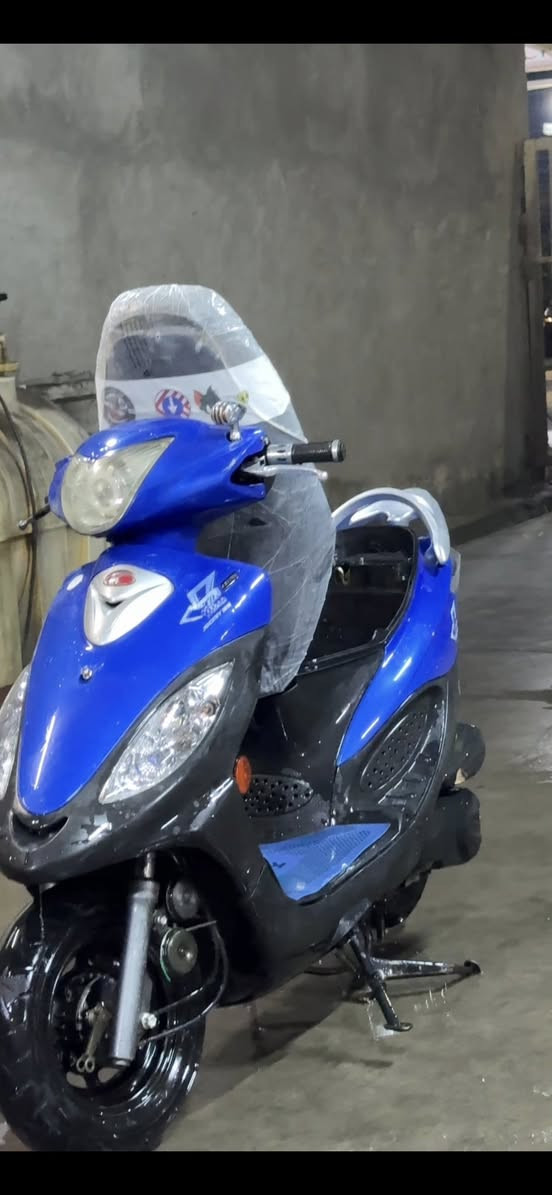 السلام عليكم كامكو 16 دراجه كفاله عامه  بيها صالنصه رياضي اصليه  رقم ***********
