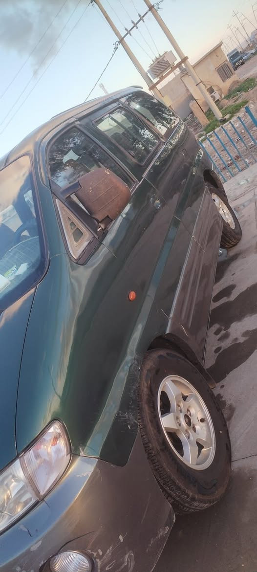 بعد السلام ستاركس 8راكب موديل 2000  رقم الماني لا 2027 تصقط السنويه وتحويل مباشره بيه صبغ الباب اليم السايق مال جناي سياره كير محرك شرط صدر فول الفول تواير جديد الباقي الاتصال بنا *********** مكان الحويجة السعر 60 وبيه مجال شي بسيط المو شراي يعبر المنشور رجان ادمن وافق
