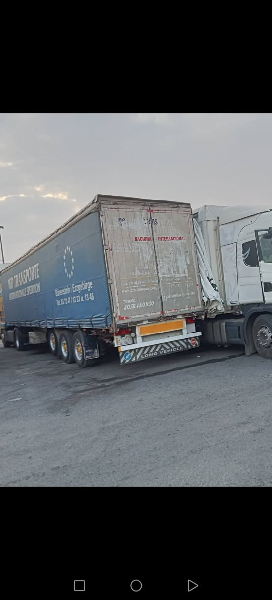 سلام عليكم عربانه للبيع ارتفاع 75 دسك بريك تايرات نص عمر نضاف بدون منفيس سعر ، 55 وبيه مجال ***********
