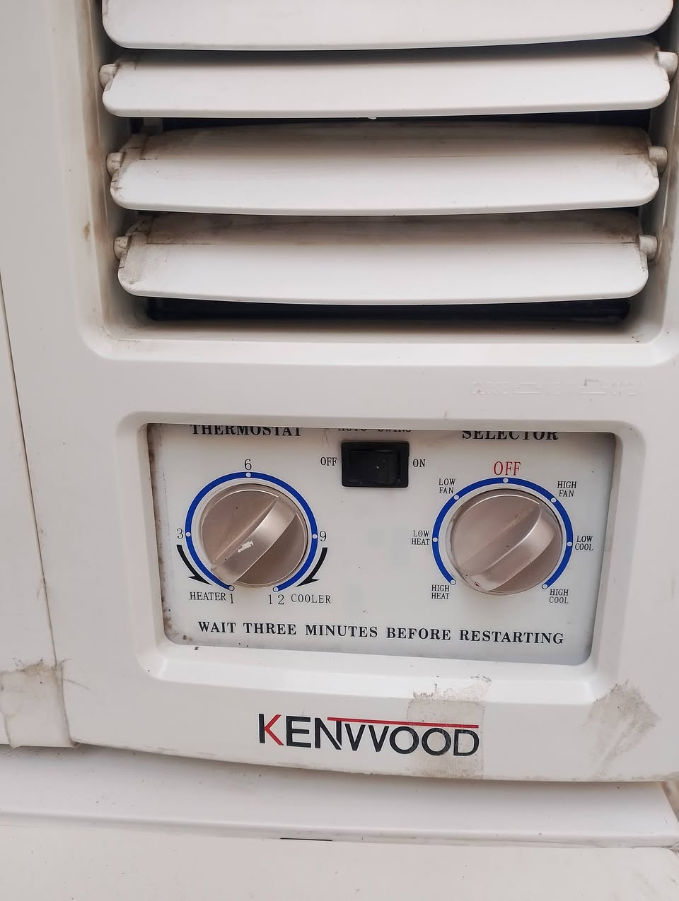 م
مكيفات عدد اثنين نوع الوادي ..وكينود استعمال شهرين فقط الاستفسار وات ساب على الرقم ***********
