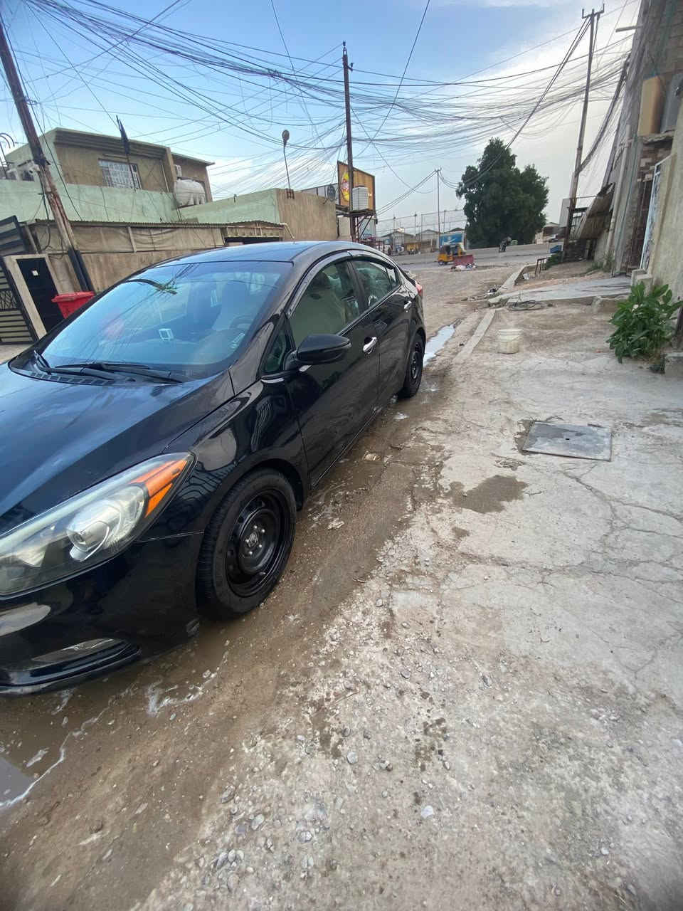 سلام عليكم كيا فورتي واردامريكي موديل2104مكينه الفين دوش مكان السياره بغدادالاتصال ع الرقم  ***********السعر 85وبيها مجال

