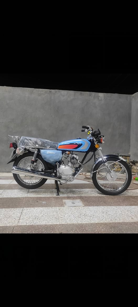 السلام عليكم نامه متياز للبيع موديل 25. نضافه الشركه.  ***********. واتساب
