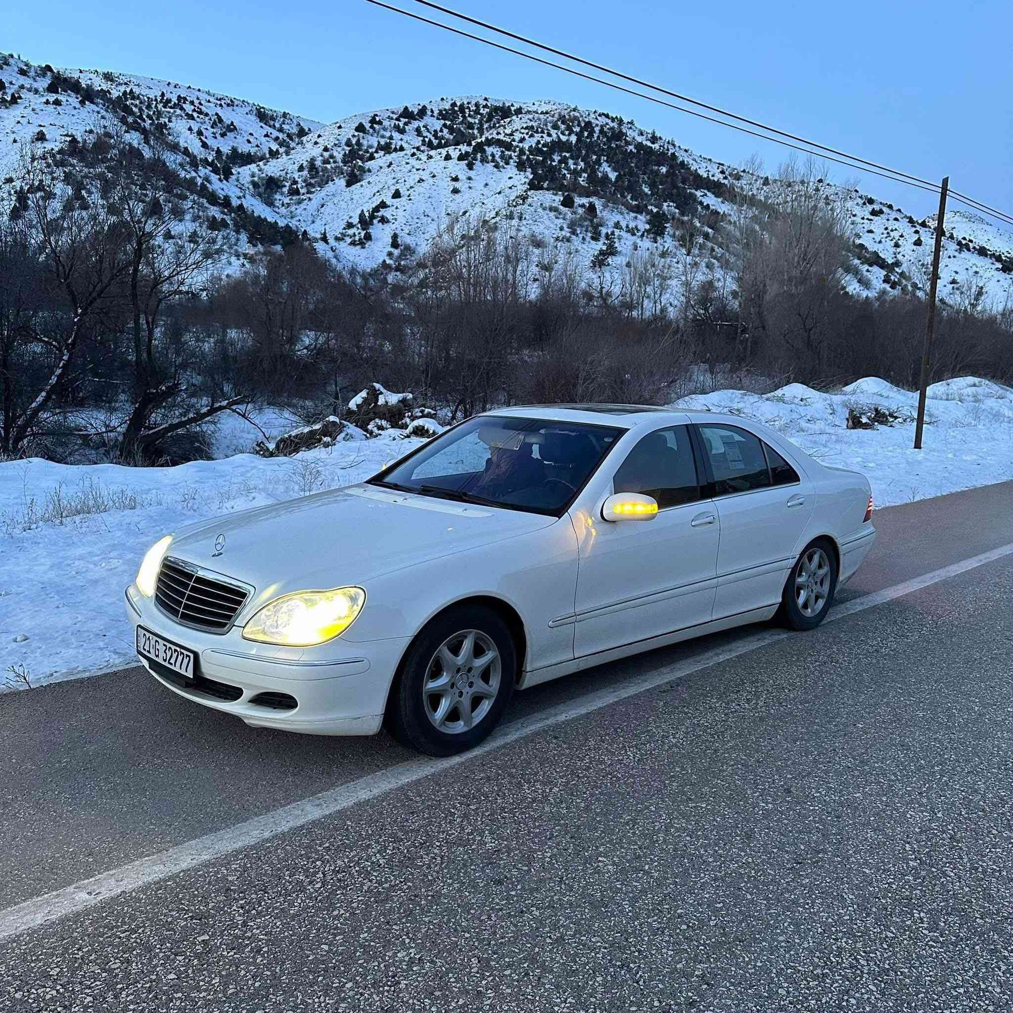 عندي مرسيدس غواصة للبيع موديل 2004 جديدة بمعنى الكلمة وارد يابان ع وضع الشركة جاهزة من كلشي مكينة وكير وحدادية وتبريد وجوبلسات كله بشرط استخدام شخصي واكيد جناية الغواصة يعرفون مواصفاتها بدون اي حادث والسيارة رقم سليمانية وباسمي مكان السيارة بغداد/ المنصور للاستفسار اكثر اتصل وتدلل والمحرك S500
رقم الهاتف *********** او بيه واتساب 
تحياتي للجميع وآسف ع الاطالة
