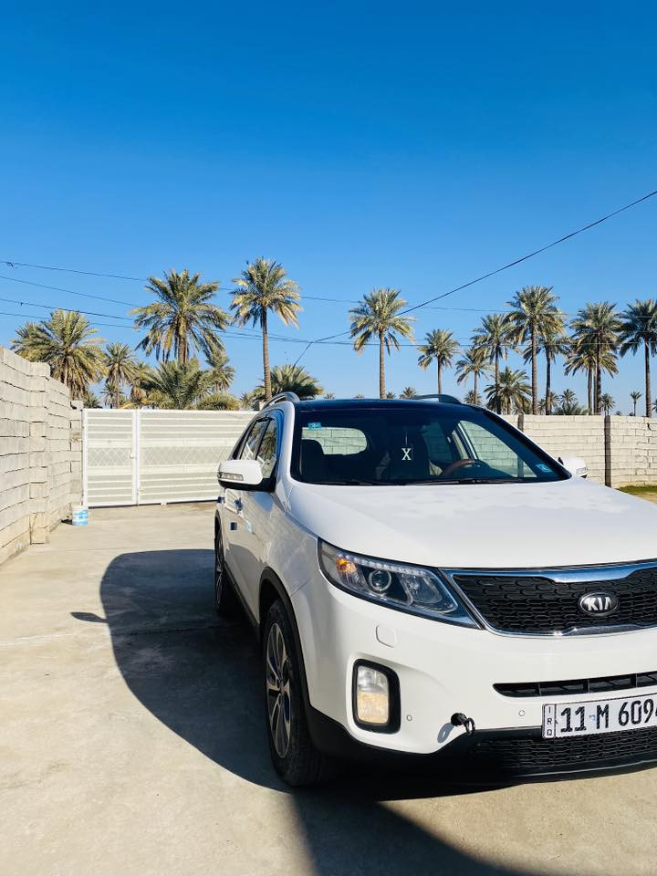 سورنتو 2015 خليجي
ماشيه 107الف حقيقي 
فول مواصفات 1/1 مواصفات 
محرك 6 سلندر 3500
مكفوله من الصبغ والتبديل  كفالة عامه 
السياره جديده بمعنى الكلمه وجاهزه بدون اي نقص 
للاستفسار 
الهاتف ***********/‭0781 069 7250‬
