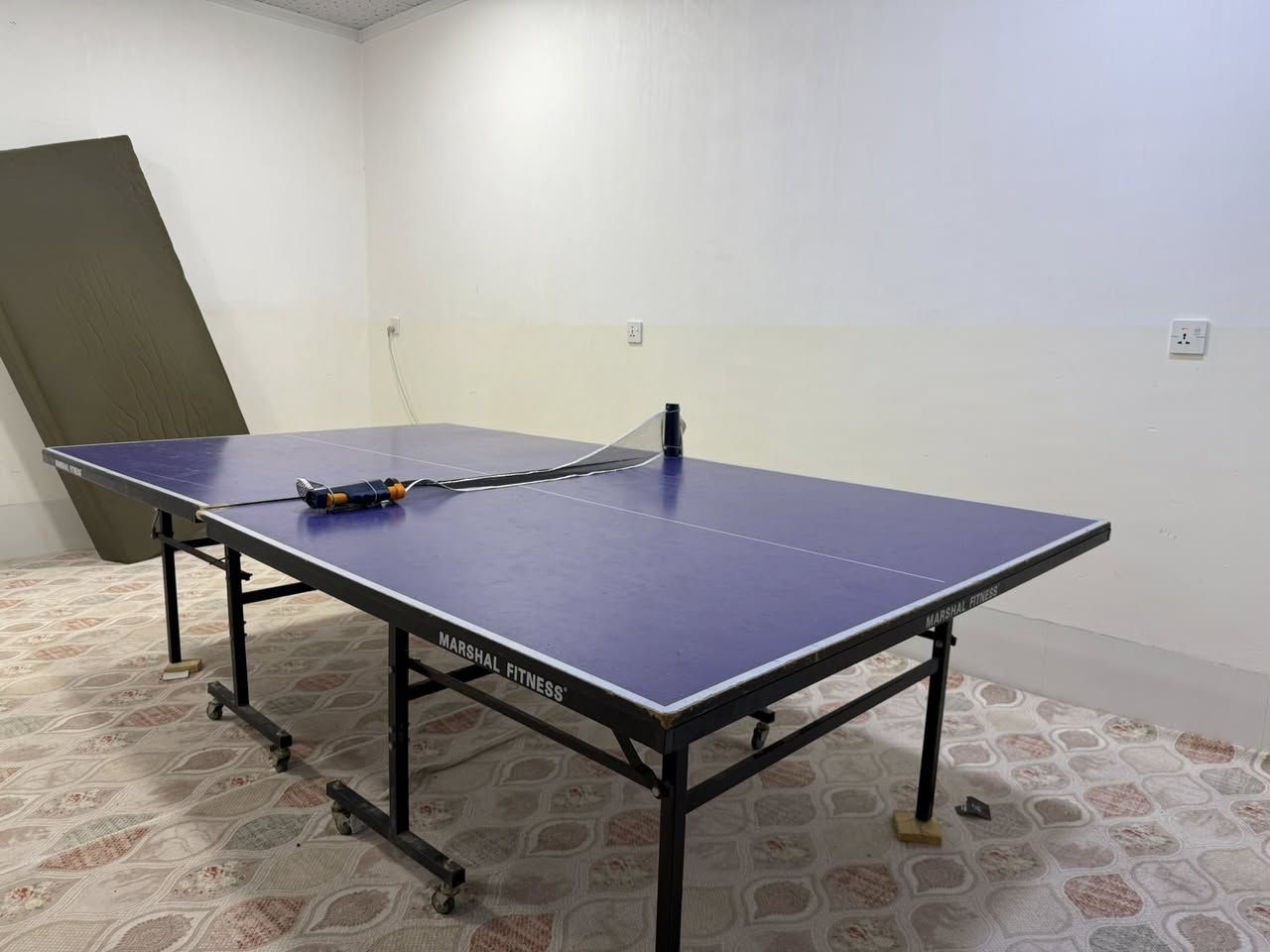 ئەو تێنسە بۆ فرۆشتن  بێکێشە کەمێک شوختی هەیە  بەس تۆپ ناگرێت تاقی کەوە ئەوجار بیبە. نرخی ١٧٠ هەزارو کەمێک معامەلە


**إذا كنت صاحب هذا الإعلان وتريد حذفه لأي سبب، رجاءا أرسل رسالة إلى الدعم الفني**