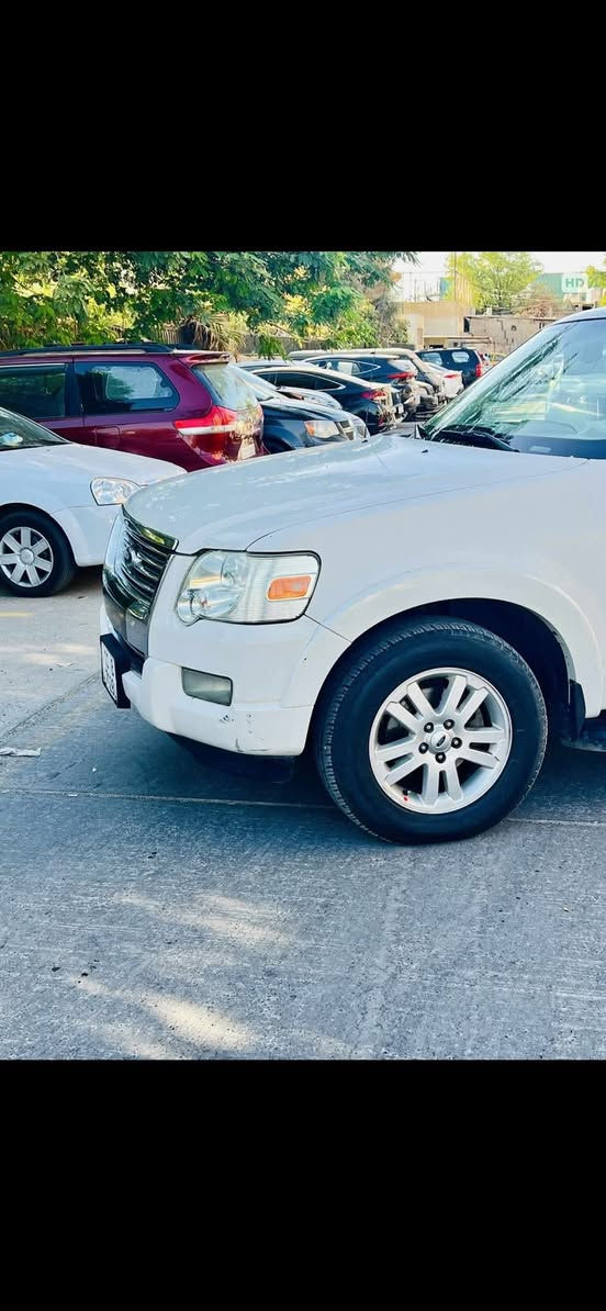 فورد اكسبلور 2010 بغداد

فورد اكسبلورر وارد خليجي فتحة سقف سبعة راكب كشن جلد لون بيجي موديل 2010 تبريد قطعتين سبعة راكب رقم بغداد تحويل ثاني يوم السعر (125) ورقة للتواصل
 واتساب ***********
مكاني بغداد
