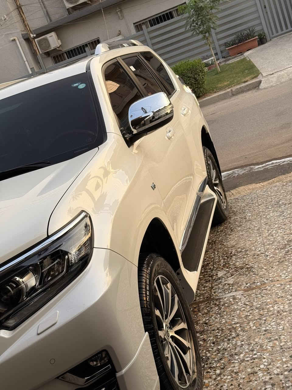 تويوتا / باترول 2023  ( SAS ) 
فئة / VX  اعلى فئة 
39000 KM 
بغداد / المنصور 
السعر / 55000$
0781 400 0880
