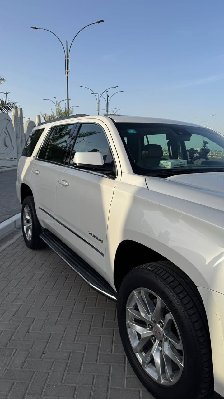 السلام عليكم
يوكون للبيع خليجي ٢٠١٧ SLT مكفول من الحادث فول مواصفات السعر 350$ 
للاستفسار التواصل على الرقم 
***********
