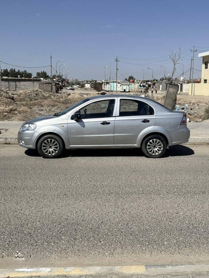 السلام عليكم طلب نشر من أحد الاقارب:  
افيو 2009 خليجي اوتماتيك، 1600 ، كهربائيات كلها شغاله باور جدید حداده تبرید منظومه كامله عوزها كمبريسر تایرات نظاف سنويه 29 راعيها يمي بيها نواقص بسيطه يرادالها اذان محرك مكاني تنومه سعر 40 وبيها مجال
رقم الاستاذ كشكول الحسناوي مخابرة فقط : ***********
