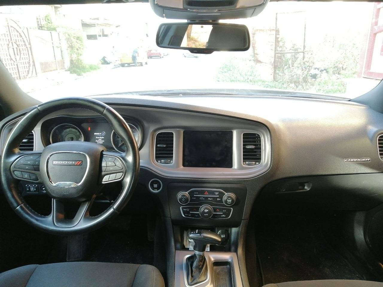 لسلام عليكم جارجر اللبيع موديل ٢٠٢٣ سياراة GT سياراة كلين بس صبغ براس بوند وجاملغ على كد شبر فقط سياراه نضيفة ونشطه ماشيه ٧٣ الف ميل سعر ٢٣٧ بيهه مجال رقم دهوك دولي السياره بل موصل رقم تلفون كورك ***********اسيا ***********
