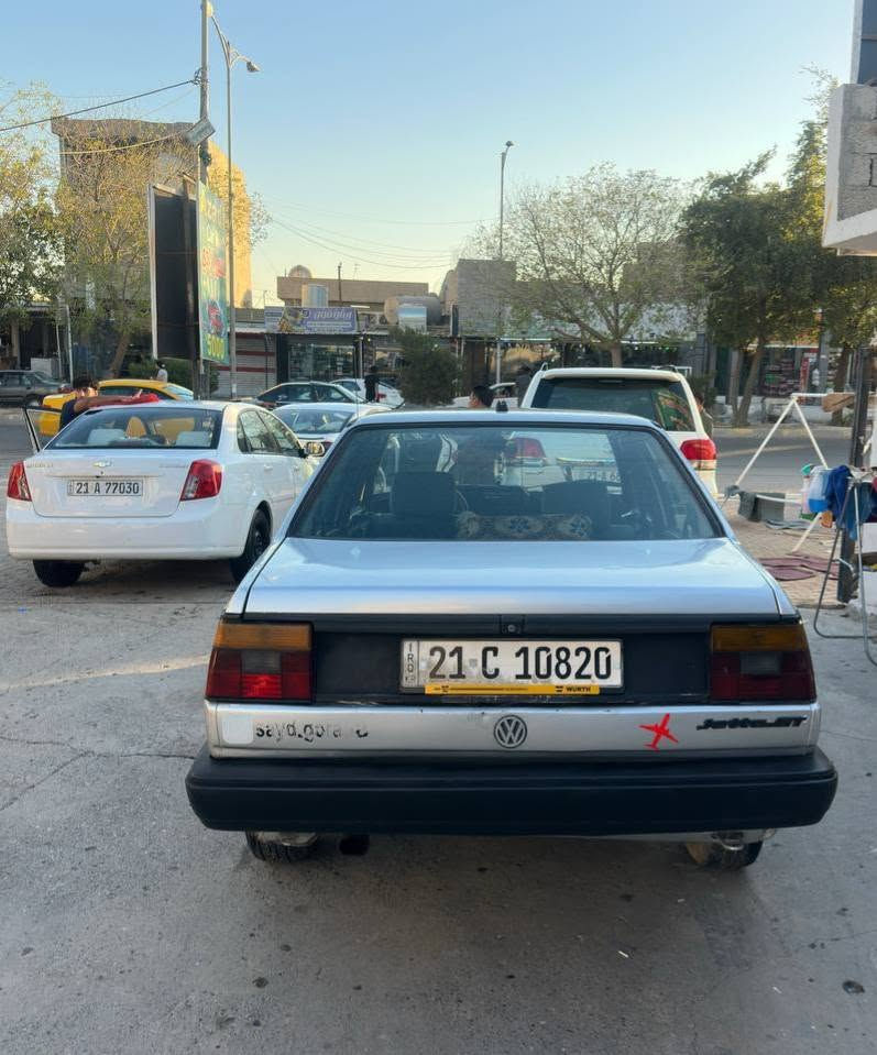 گۆڵف 
مۆدێل 1989
ڕەقەم سلێمانی
کۆبۆن بەنزینی هەیە
[ڕەقەمی تاکوو 2029تازەیە]
[گێڕئۆتۆماتیک]
[بەشەرت وەکالە و تەحویل] 
[پاتری تازەیە] 
[کابرێتەی تازەیە] 
[تاخم پێشی تازەیە] 
[مەکینەی بێ عەیبە]
[گێڕی بێ عەیبە] 
سعری (30)وەرەقەیە و مەجالیێک کەمی تێیە 
بۆ هەر زانیاریەک تەلەفۆن بکە ***********
شوێن کەرکوک كركوك, العراق
