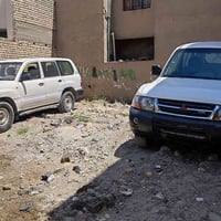 للبيع باجيرو موديل2004 والاندكروز2003 اللاستفسار 07709734040