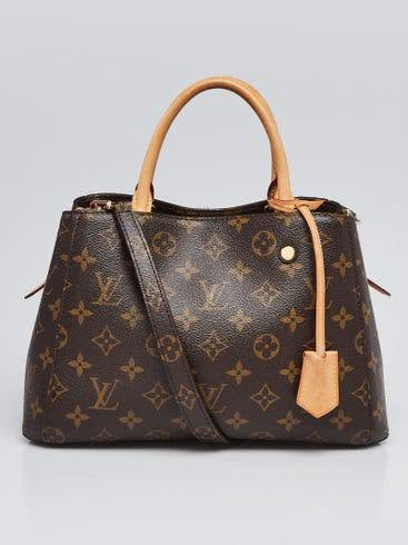 Louis Vuitton Montaigne
تخبل هاي القطعه حجم صغير


**إذا كنت صاحب هذا الإعلان وتريد حذفه لأي سبب، رجاءا أرسل رسالة إلى الدعم الفني**