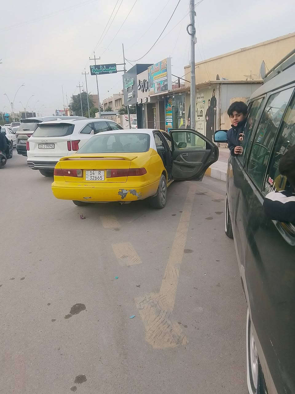 كامري 2000 خصوصي رقم بصره 
***********
