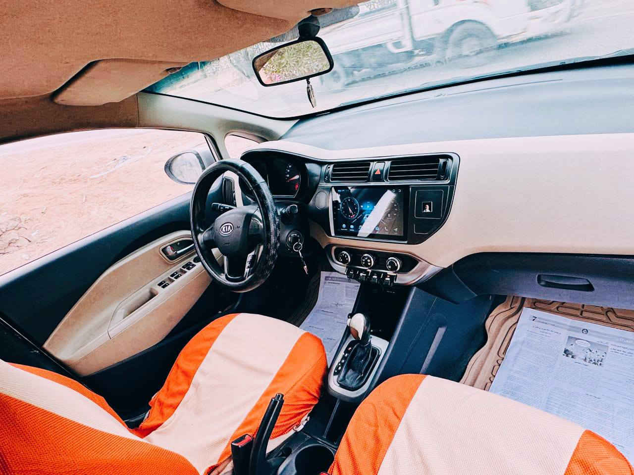 السلام عليكم
كيه ريو موديل 12 
رقم مثنى 
مكان واسط 
مصبوغه احزام جماليه   بدون  ضربه فقط جماليه 
تبريد ثلج 
السعر 77وبيه مجال 
للاستفسار اكثر  اتصال ***********
