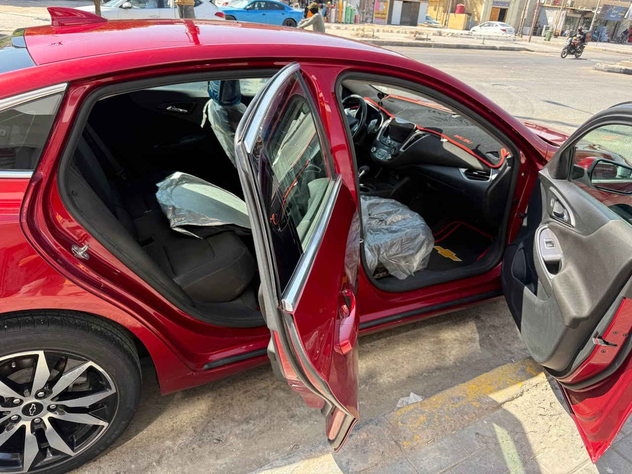 ماليبو مديل 2021 ار اس معوقين بصره مميز

السعر ( 110 ) قفل بدون اي عمله

الحادثه ناشره ويه الصور.  وبيه كليبر صفحه العبر 3 قطع تو قطعتين

السياره خير من الله جاهزه من كل نواحيه شغل واطلع
تايرات جدد
باتري جديد
لايت زنون عالي ناصي زراعه عدسات عين حمره

شاشه جبيره كار بلي. اندرويد اوتو
مكينه 1500 توربو
جديده كلش السياره. 

مكاني بصره طويسه
*********** البصرة, العراق
