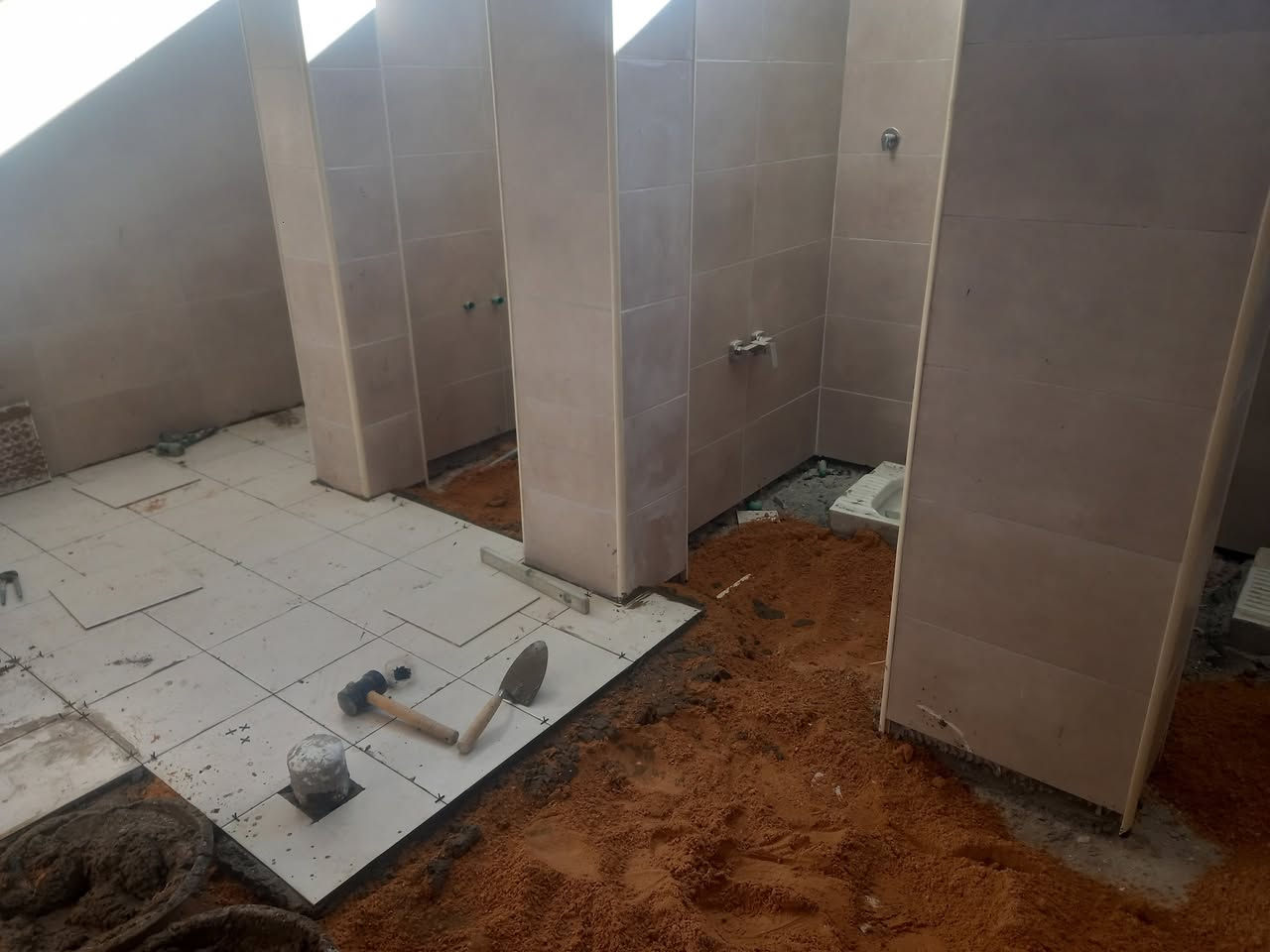 خلفى سراميك مصرى مقيم بغدادي ***********
