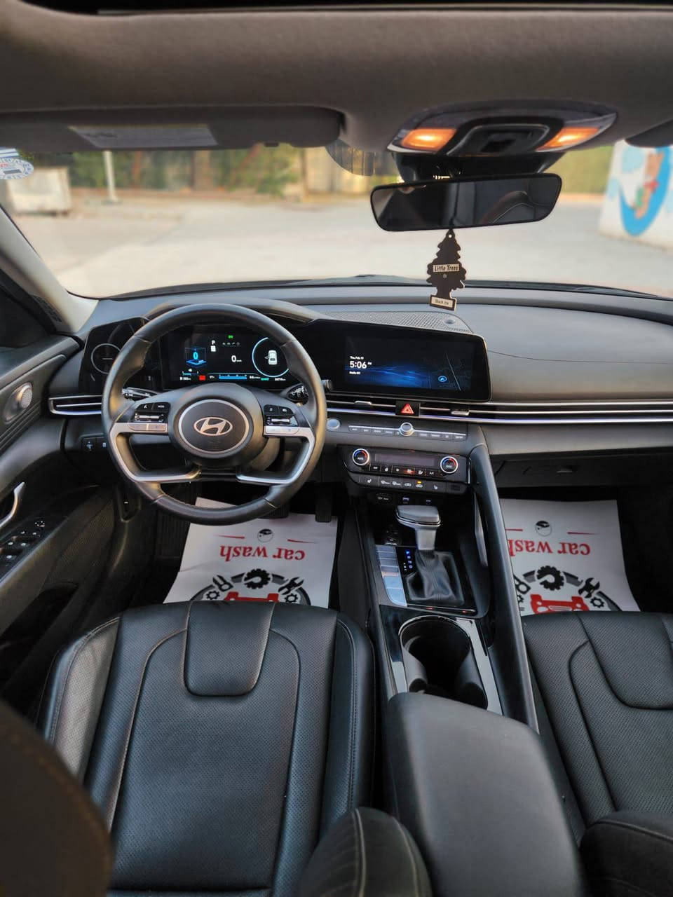 السلام عليكم
الانترا موديل 2024
لون اسود🏴🏴🏴🏴

فول مواصفات 

رقم أربيل جديد 

معروفه مواصفات لمتد معروفه
فتحه سقف 
كشنات جلد تدفئه 
كهرباء 
سايد بريك كهرباء 
رادارات اماميه جانبيه خلفيه 
شاحن وايرلس 
قياده ذاتيه 
اناره داخليه
تحذير الخروج عن المسار 
مانع تصادم 
شاشه دجتل 
تبريد بيانو 
اضائه خلفيه لد 
لد نهاري 
كامره خلفيه
محرك 2000 دوش 
تشغيل عن بعد 
باقي المواصفات معروفه ما يحتاج اذكرهن 

حادث شبر بل بنيد صبغ فقط 
مكان السياره بغداد زيونه
السعر 169$$$
للتواصل ***********
